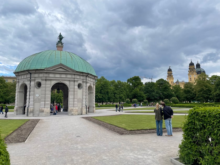 Odeonsplatz Hofgarten